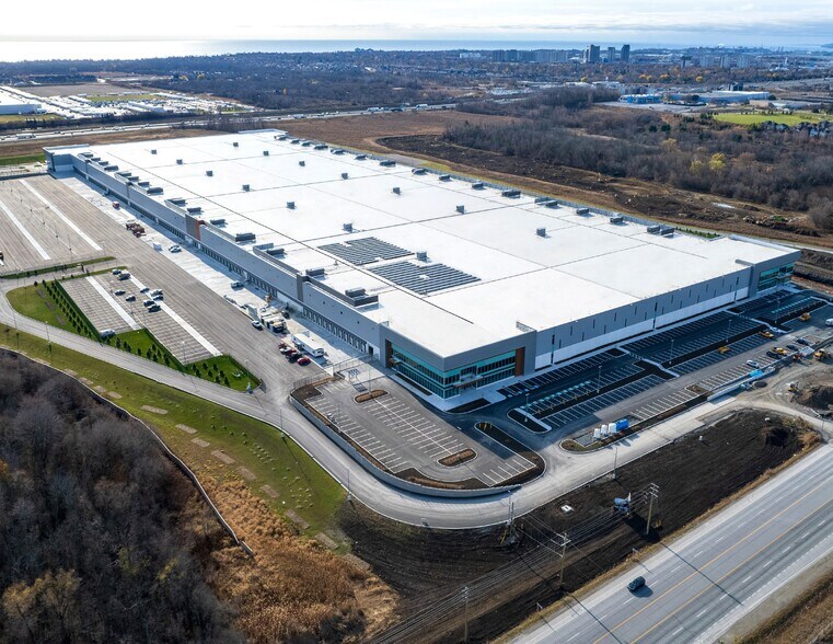 More Photos Of 537 E Kingston Rd, Ajax Distribution For Lease