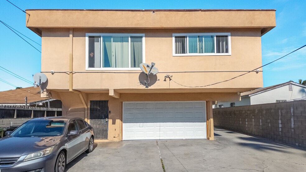 More Photos Of 3508 W 113th St, Inglewood Apartments For Sale