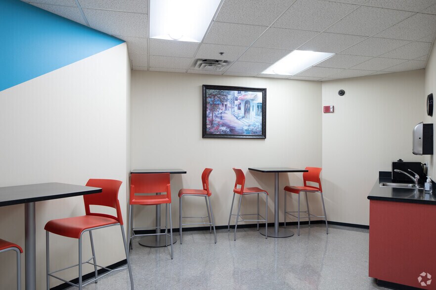 More Photos Of 2170 S Parker Rd, Denver Office For Lease