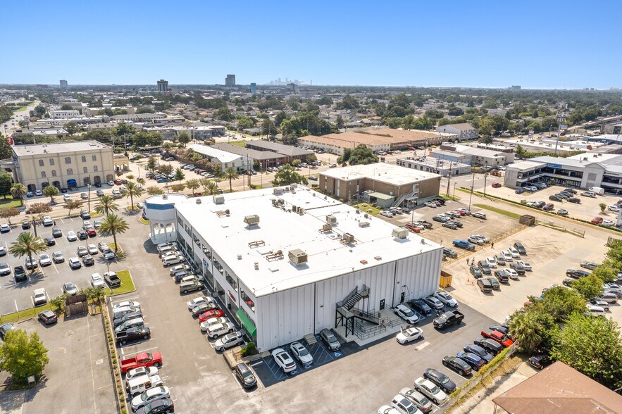 More Photos Of 3908 Veterans Memorial Blvd, Metairie General Retail For Sale