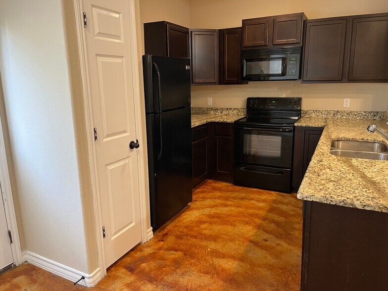 More Photos Of 6309 Attucks Ln, San Antonio Multifamily For Sale