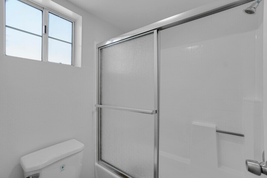 More Photos Of 519 South St, Glendale Apartments For Sale