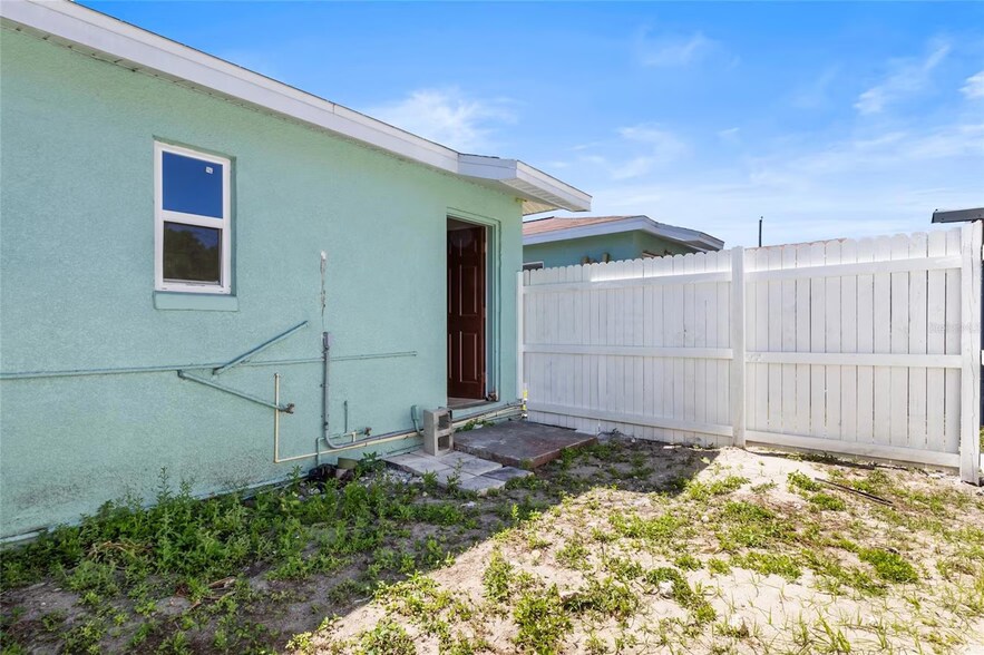 More Photos Of 2004 E 15th Ave, Tampa Apartments For Sale