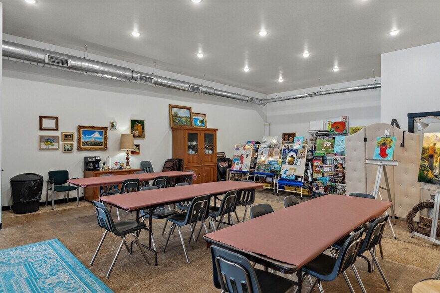 More Photos Of 175 N Capitol St, Canton General Retail For Sale