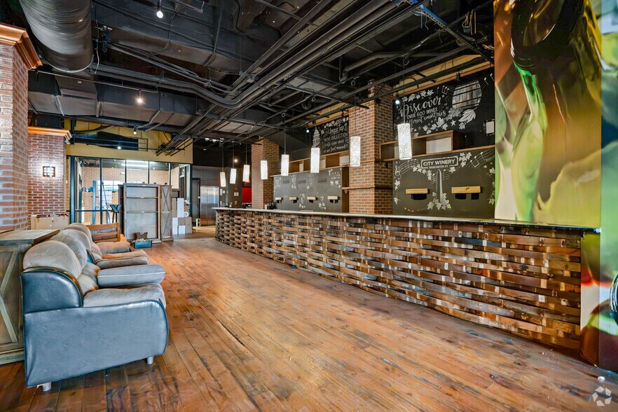 More Photos Of 1350 Okie St NE, Washington Restaurant For Sale