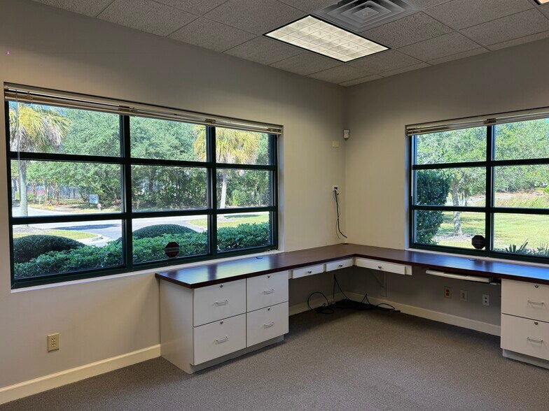 More Photos Of 3255 Industry Dr, North Charleston Medical For Sale