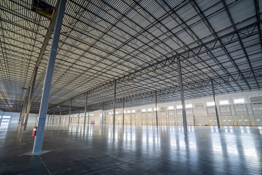 More Photos Of 17776 E 84th Ave, Commerce City Unknown For Lease