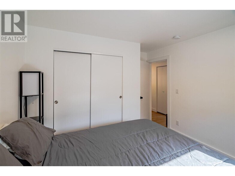 More Photos Of 1810 1 St, Fruitvale Apartments For Sale