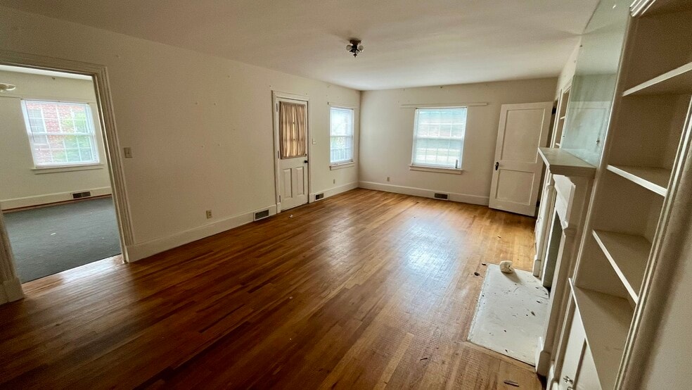 More Photos Of 1373 Delwood Dr SW, Lenoir Religious Facility For Sale