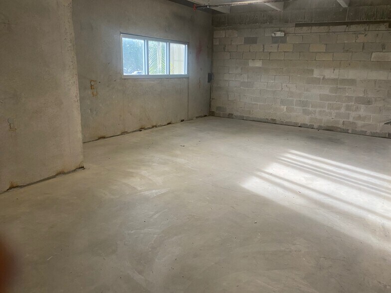 More Photos Of 1835 NW 112th Ave, Miami Warehouse For Lease