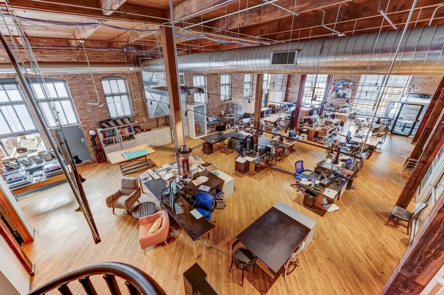 More Photos Of 600 W Cermak Rd, Chicago Loft Creative Space For Lease