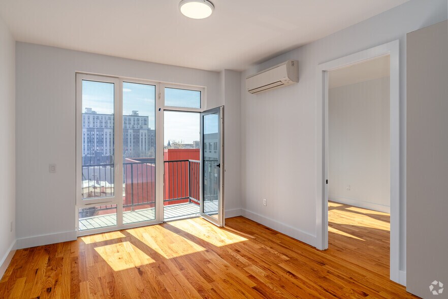 More Photos Of 2715 Fulton St, Brooklyn Apartments For Lease