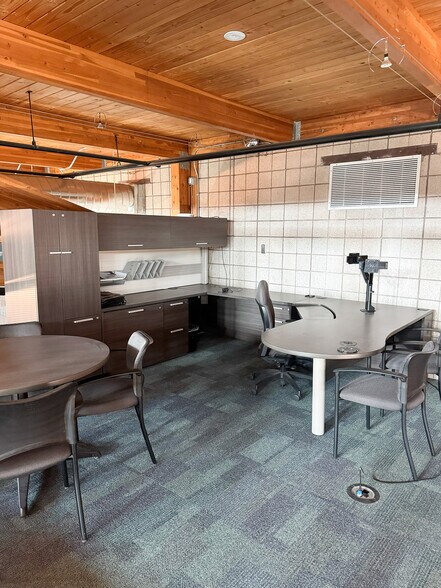 More Photos Of 8814 Horizon Blvd NE, Albuquerque Loft Creative Space For Lease