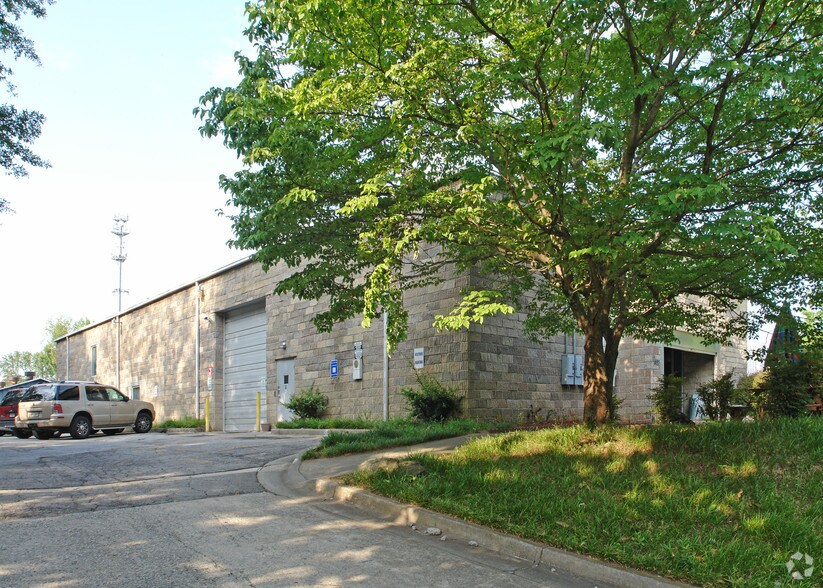 More Photos Of 695 Pylant St, Atlanta Office For Lease