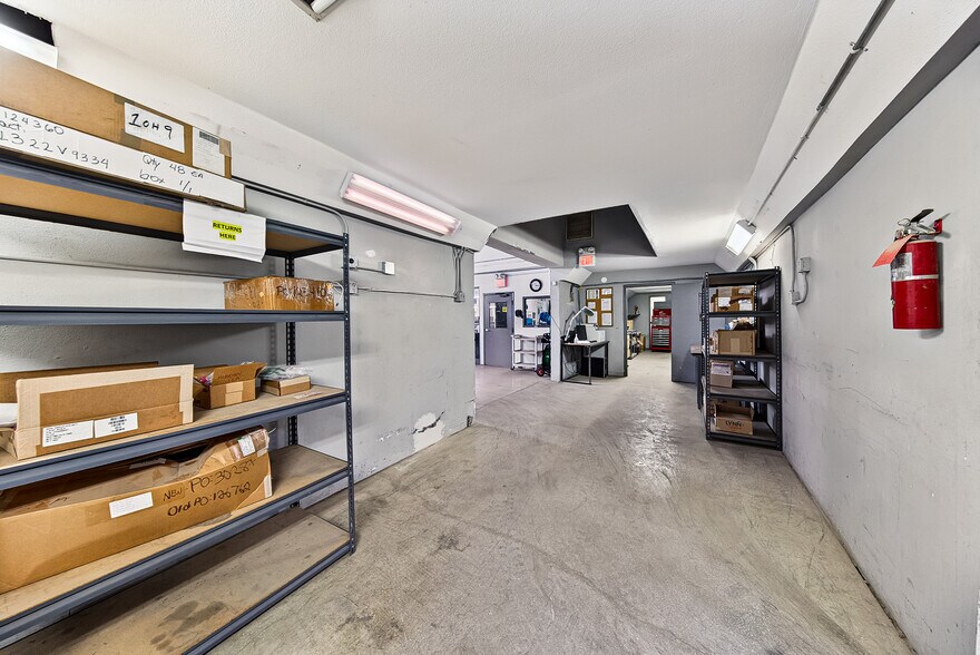 More Photos Of 936-940 NW 1st St, Fort Lauderdale Warehouse For Sale
