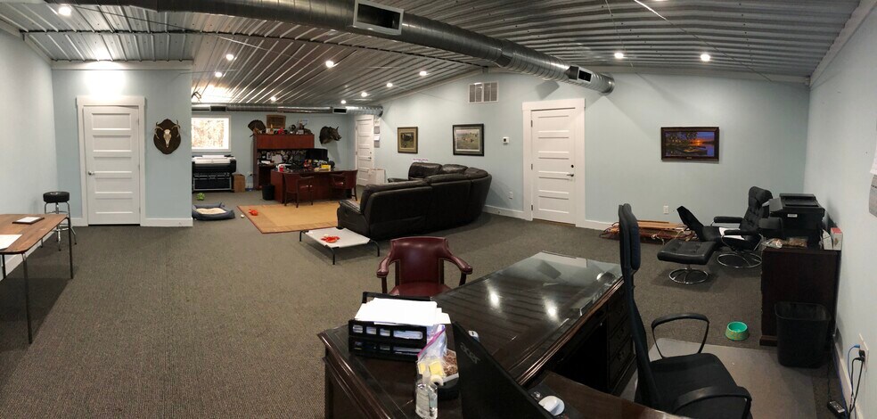 More Photos Of 164 Bobby Boss Dr, Loganville Warehouse For Lease