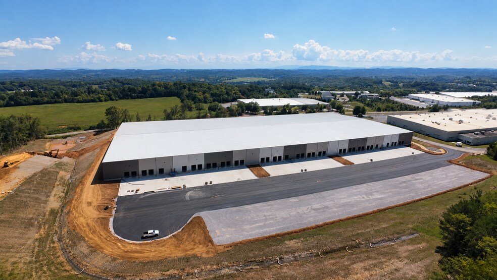 More Photos Of 2137 Holston Bend Dr, Mascot Distribution For Lease