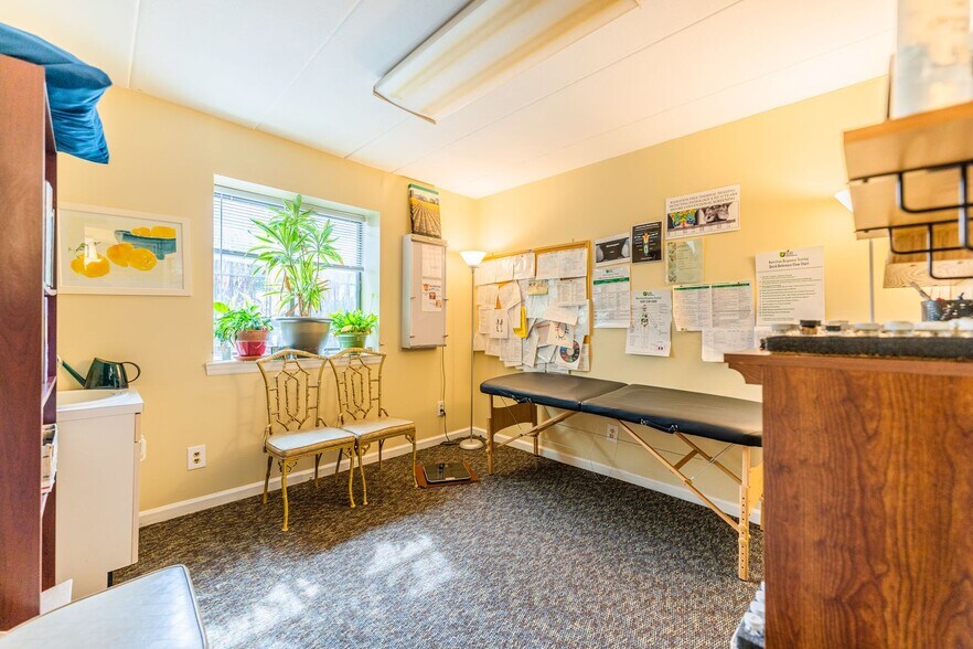 More Photos Of 12215 25th Rd, Flushing Specialty For Sale