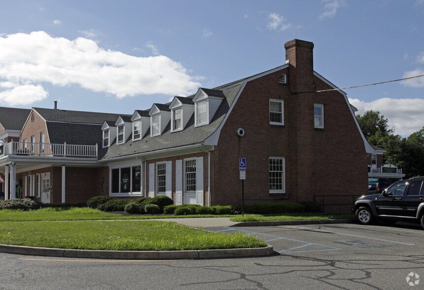 More Photos Of 805-845 Franklin Lakes Rd, Franklin Lakes Unknown For Lease