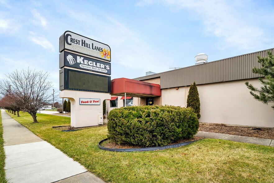 More Photos Of 905 Theodore St, Crest Hill Restaurant For Sale