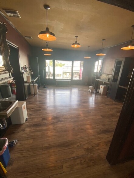 More Photos Of 7214-7218 Melrose Ave, Los Angeles Storefront Retail Office For Lease