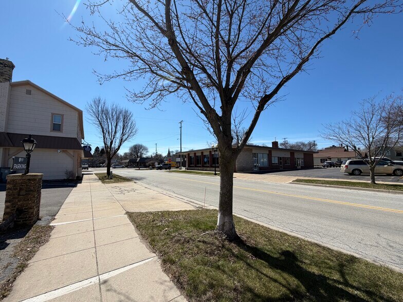 More Photos Of 87 Division St, Manistee Freestanding For Sale
