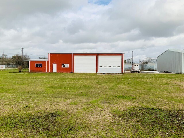 More Photos Of 204 Glen Flora Rd, Eagle Lake Land For Sale