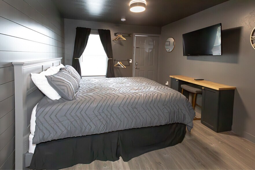 More Photos Of 219 E Coeur D Alene Lake Dr, Coeur d'Alene Apartments For Sale
