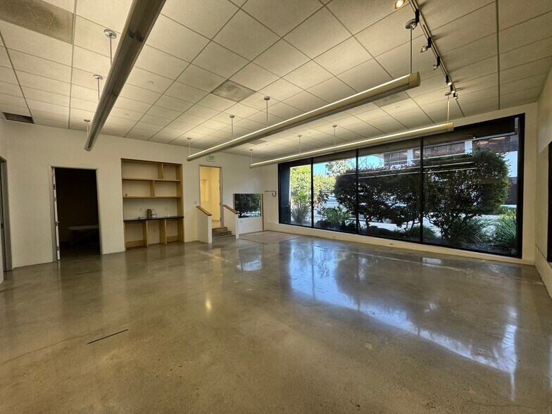 More Photos Of 12401 Wilshire Blvd, Los Angeles Medical For Lease
