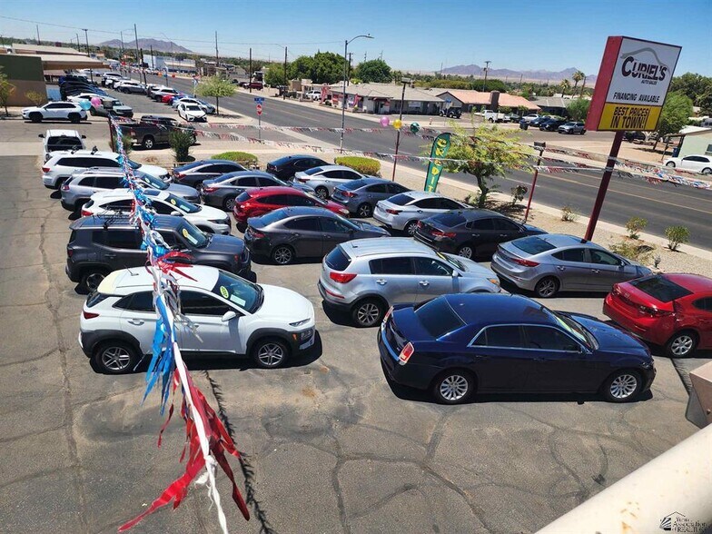 More Photos Of 877 W 8th St, Yuma Auto Dealership For Sale