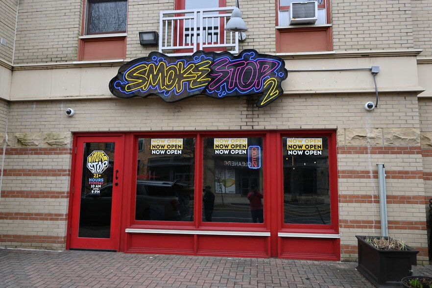 More Photos Of 2300 N Pershing Dr, Arlington Medical For Sale