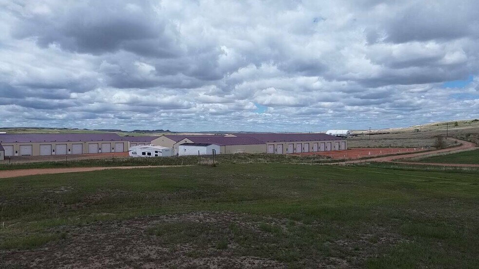 More Photos Of 2052 NW 125th Ave, Watford City Self Storage For Sale