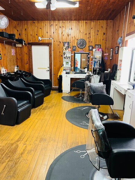 More Photos Of 480 SR 80, LaBelle Freestanding For Sale