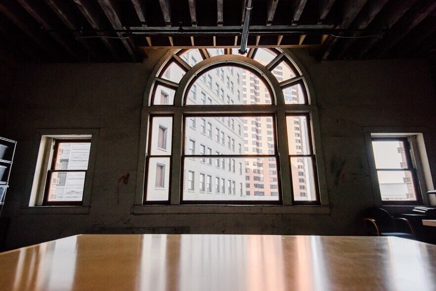 More Photos Of 217 N Charles St, Baltimore Office For Lease