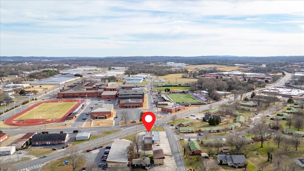 More Photos Of 102 S Fair St, Calhoun Carwash For Sale