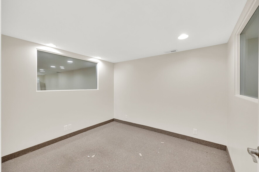 More Photos Of 2875 W 12600, Riverton Office For Sale