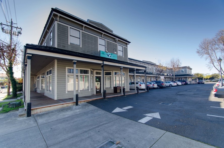 More Photos Of 31080 Union City Blvd, Union City Storefront Retail Office For Lease