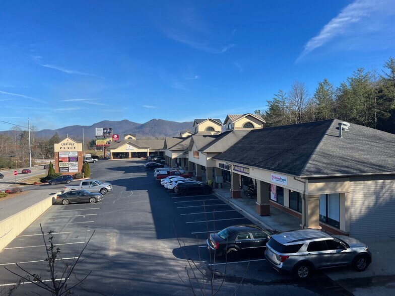 More Photos Of 1620 Highway 76 W, Hiawassee Office For Lease
