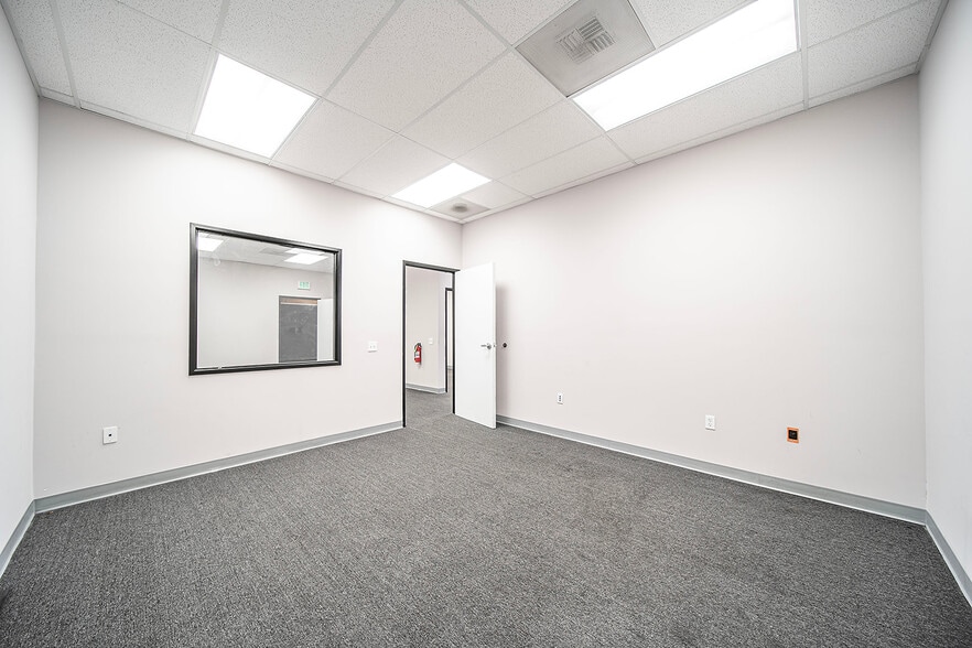 More Photos Of 5301 Whittier Blvd, Los Angeles Office For Lease