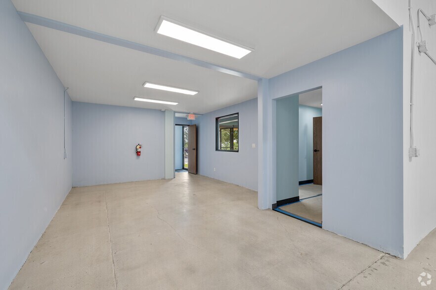 More Photos Of 7574 Trade St, San Diego Research And Development For Lease