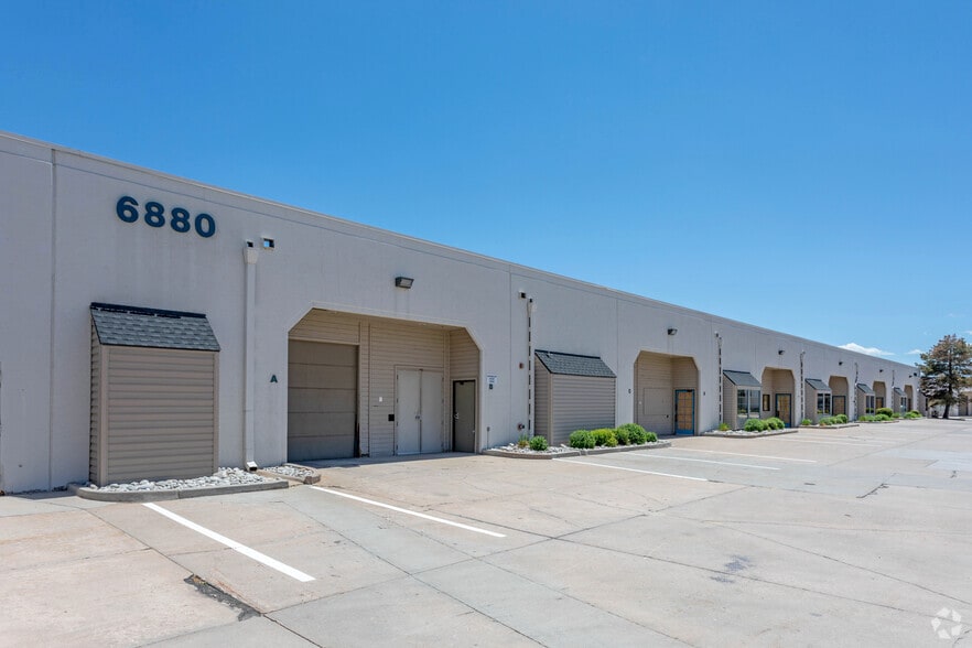 More Photos Of 6800 Broadway, Denver Unknown For Lease