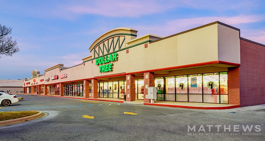 More Photos Of 2812 Spring Ave, Decatur Unknown For Lease