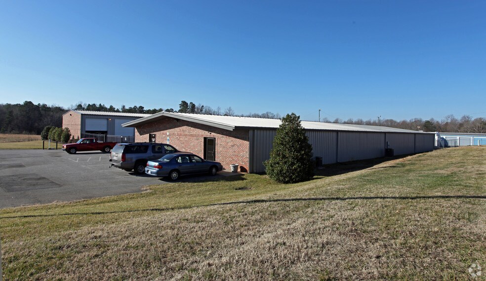 More Photos Of 14735 Lucia Riverbend Hwy, Stanley Self Storage For Lease