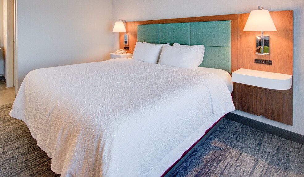 More Photos Of 4617 7th St, Bay City Hotel For Sale