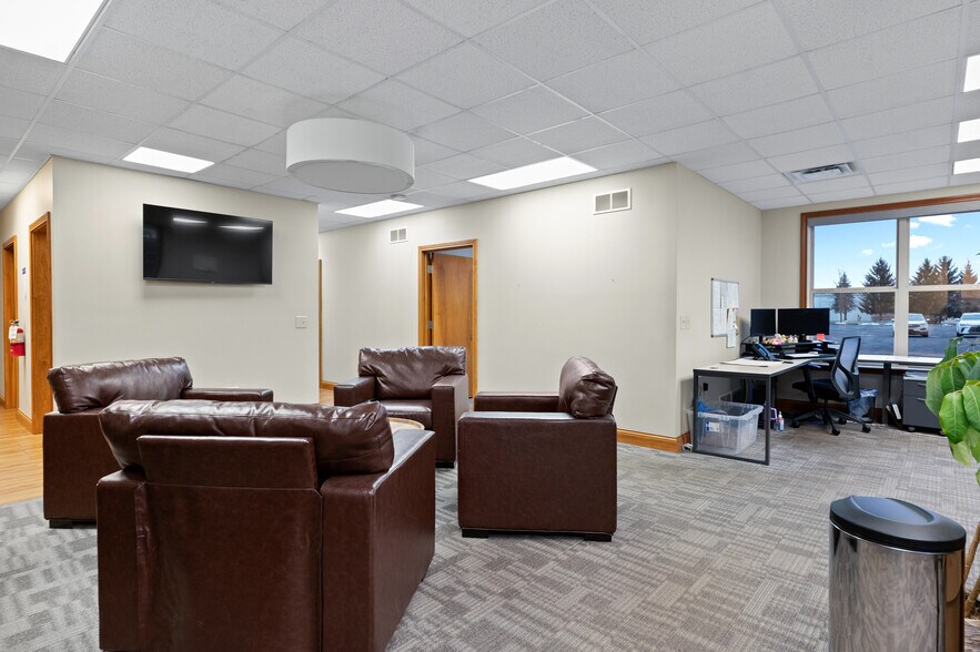 More Photos Of 9155 Governors Way, Cincinnati Medical For Sale