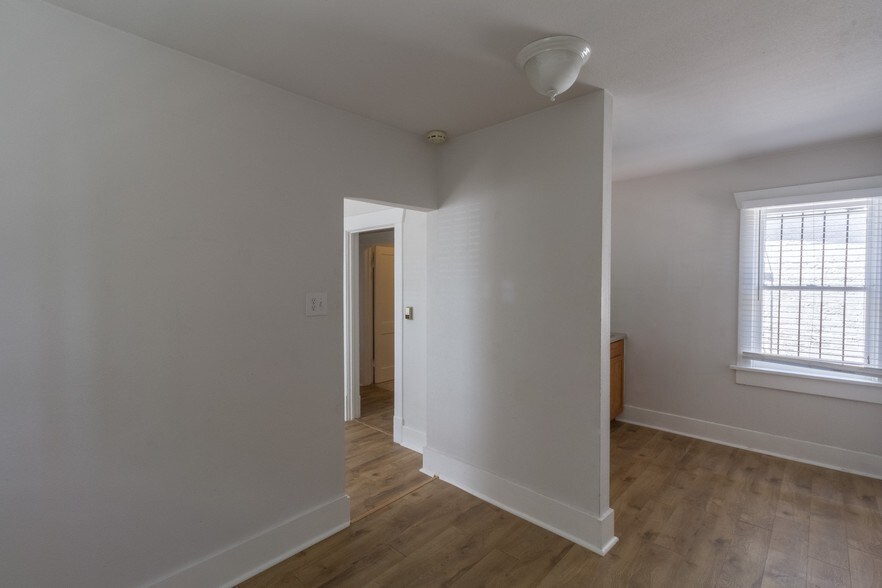 More Photos Of 2364 S Broadway, Denver Office Residential For Lease