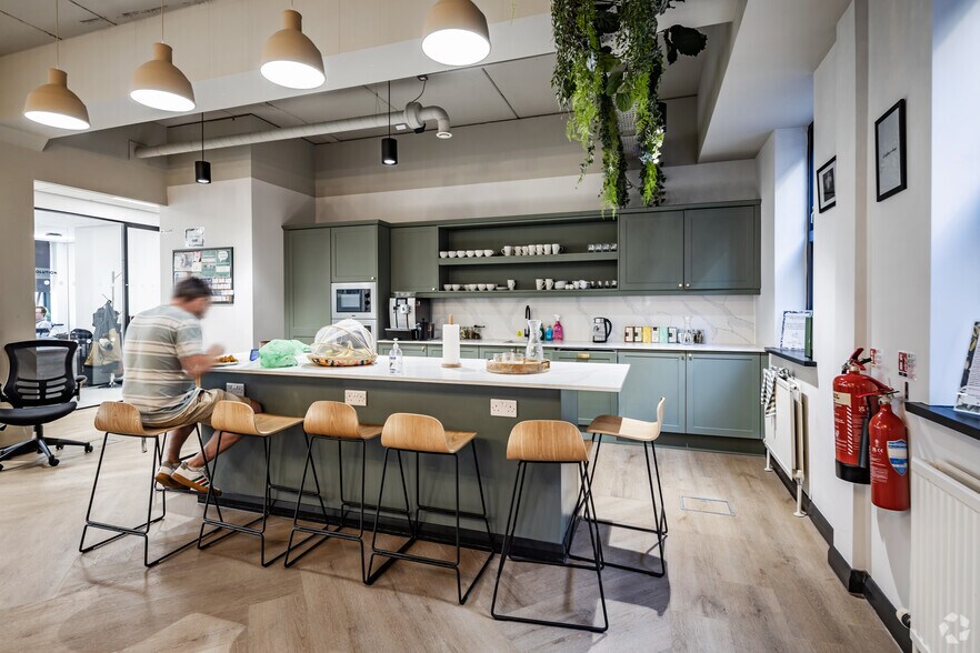 More Photos Of 33-34 Winckley Sq, Preston Coworking Space