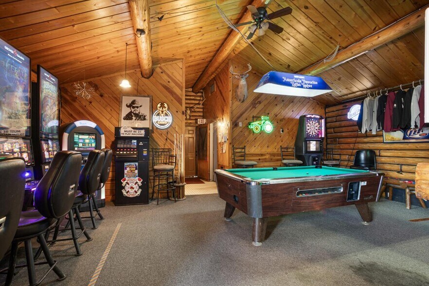 More Photos Of 213 Main St, Antler Restaurant For Sale