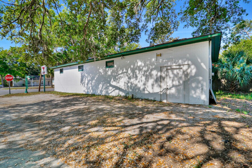 More Photos Of 307 Main Street, Ridgeland Flex For Sale