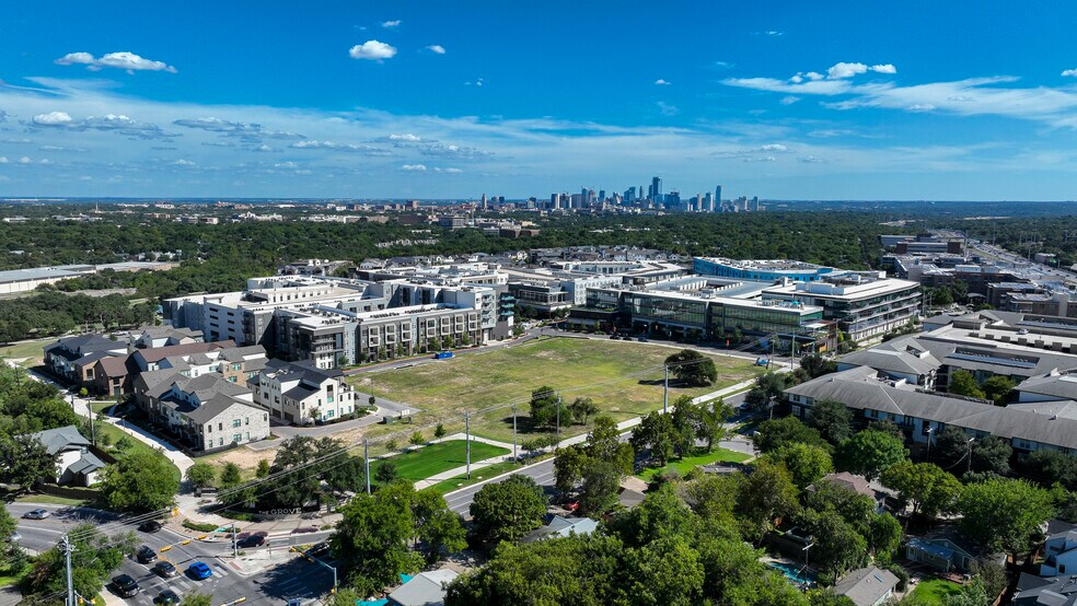 More Photos Of 4301 Bull Creek Rd, Austin Unknown For Lease